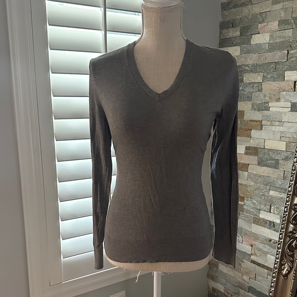 Banana Republic Gray Long Sleeve Top